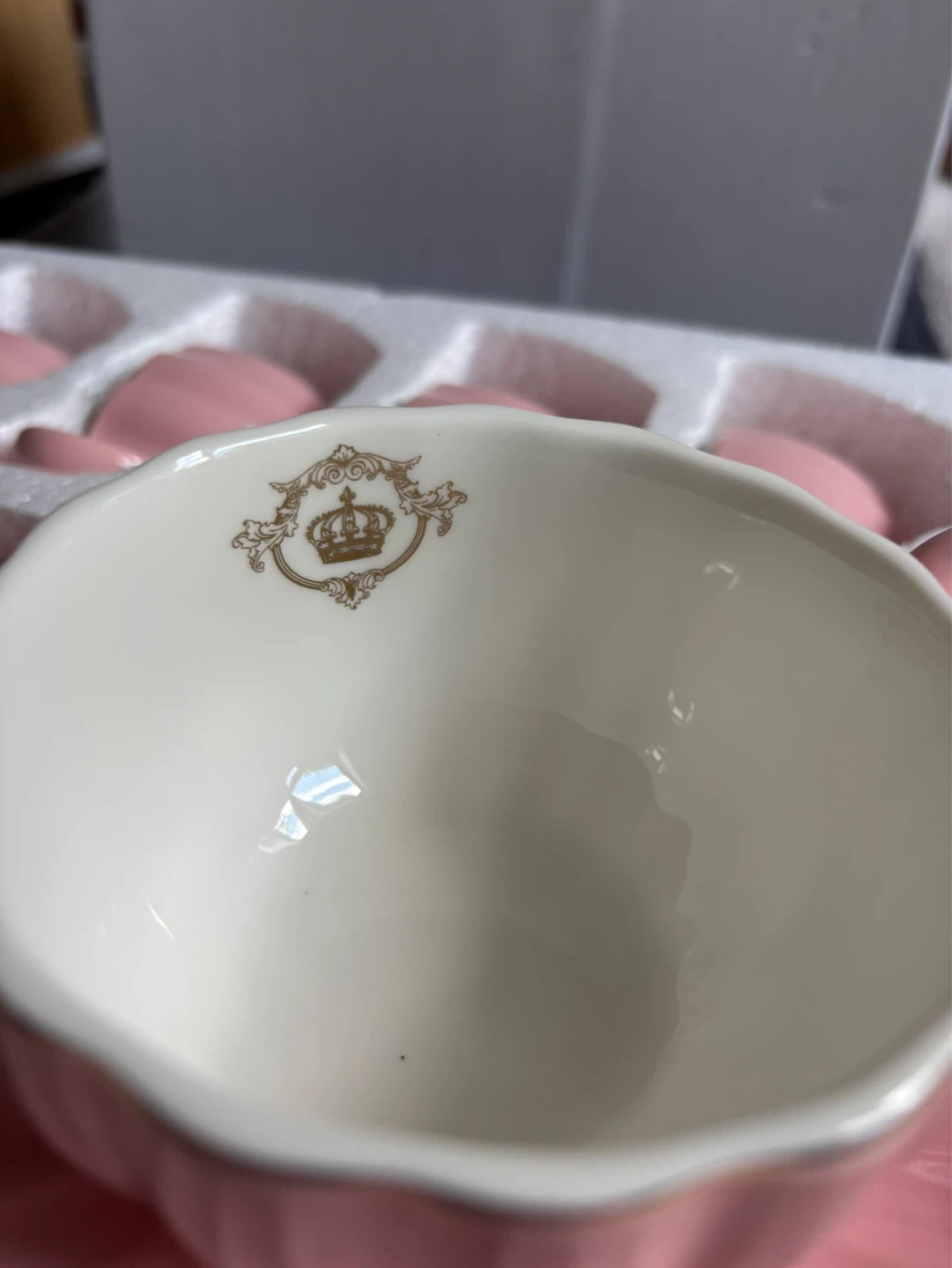 Pink Teacup and Saucer Set (6 cups and saucers) - photo 3