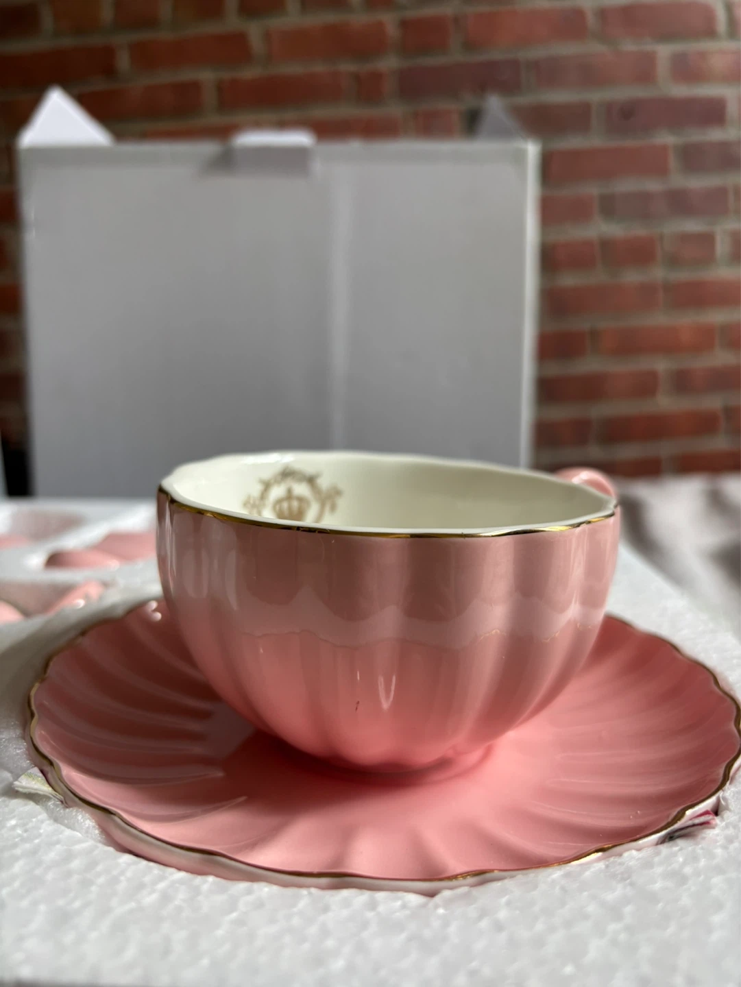 Pink Teacup and Saucer Set (6 cups and saucers) - photo 2