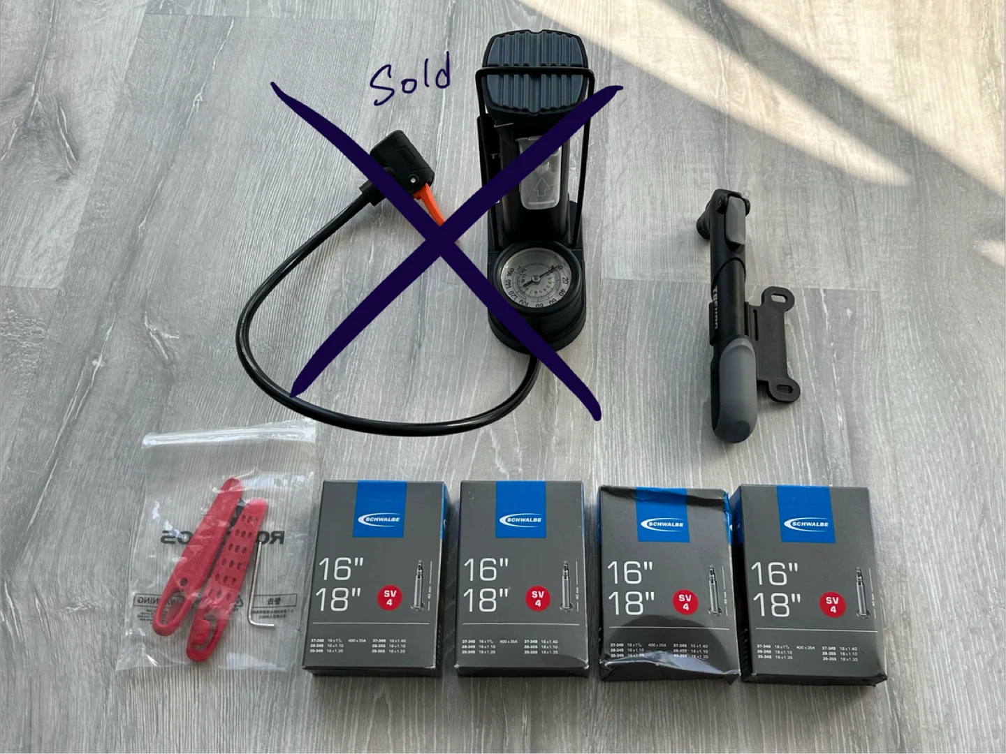 Schwalbe 16"/18" SV4 Inner Tubes & Tire Pump Set