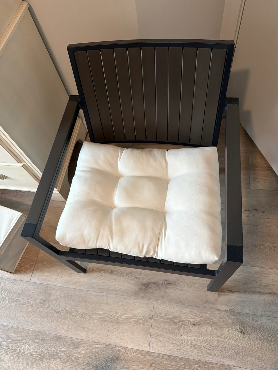 2- Tufted White Seat Cushions - photo 3