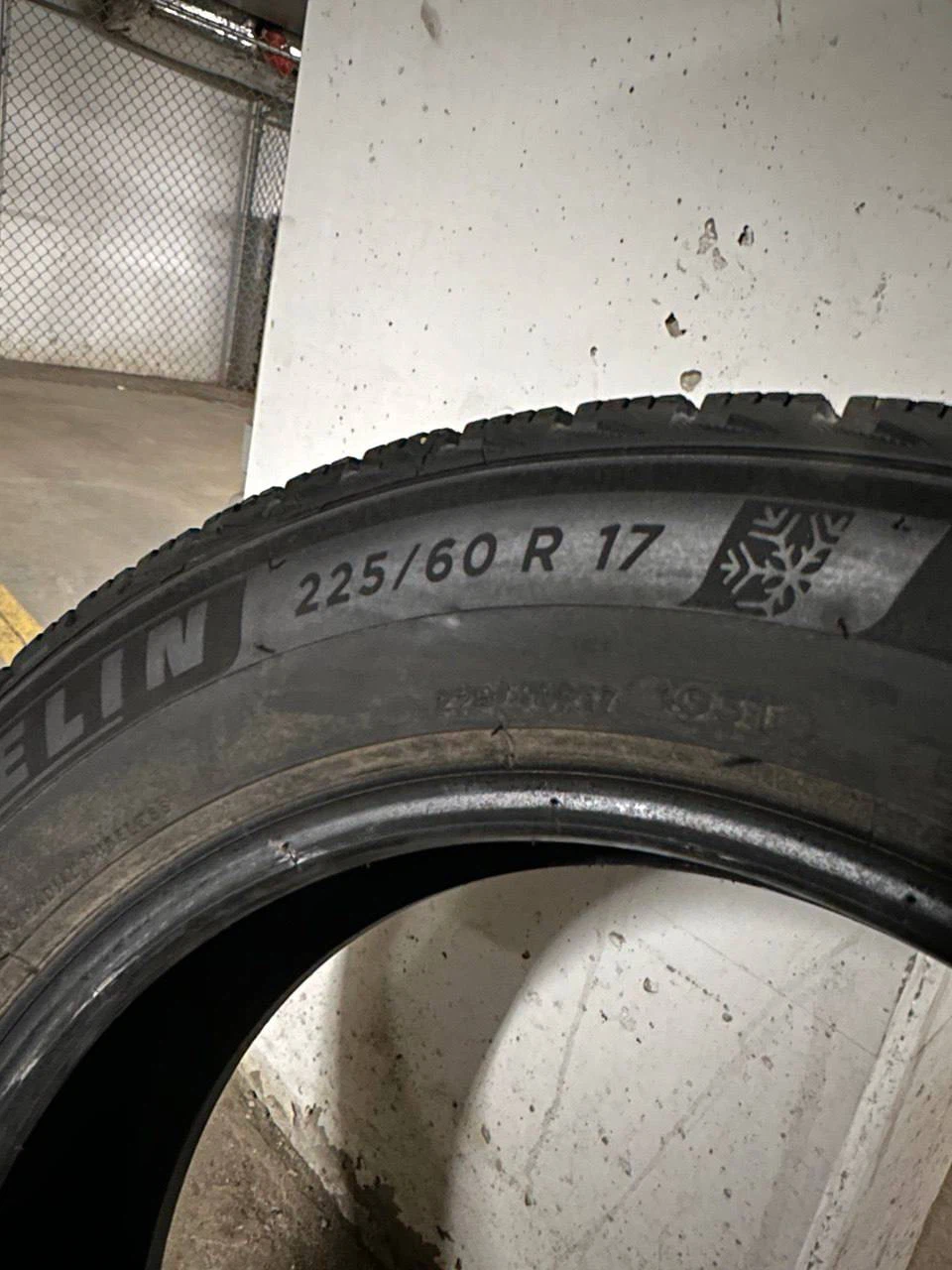 Winter Tires MICHELIN X-ICE SNOW 225/60R17
