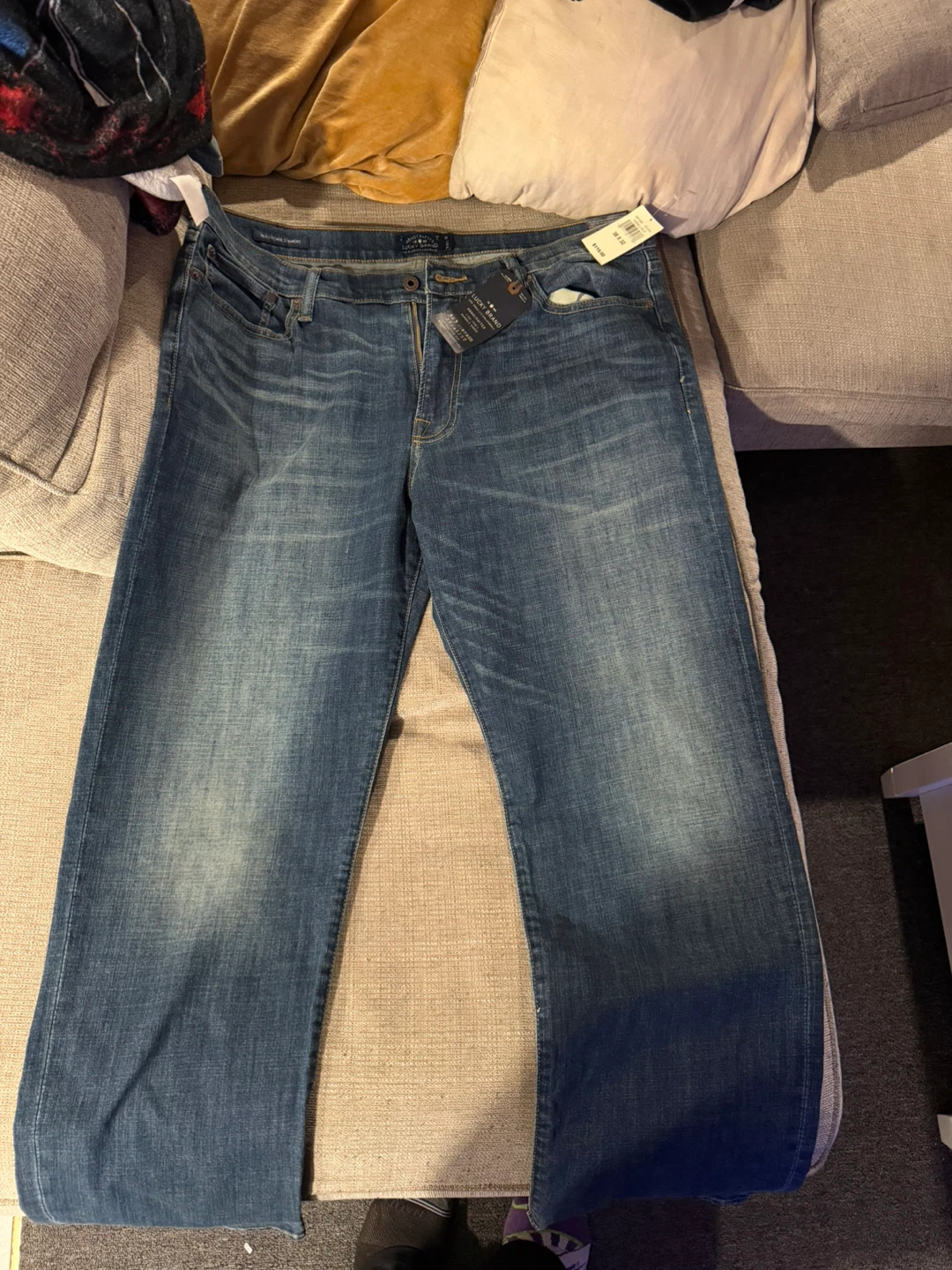 Lucky Brand 363 Vintage Straight Jeans 38x32