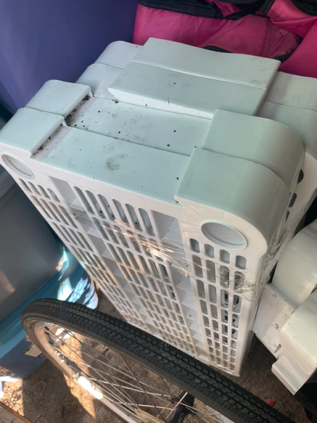 Stackable Storage shelves with Lids - photo 3