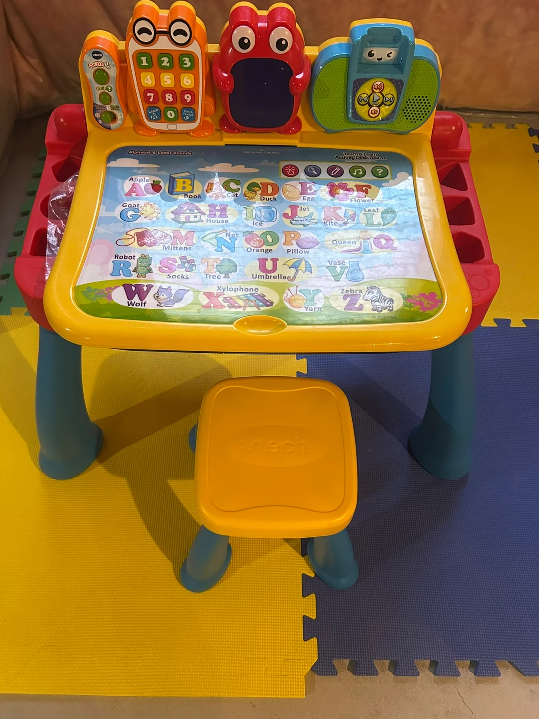 VTech Touch & Learn Activity Desk Deluxe