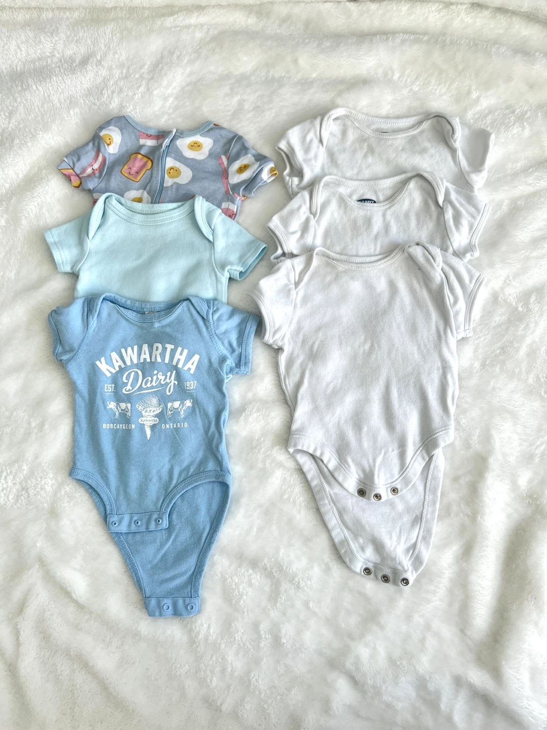 0-3M Baby Onesies & Romper Bundle, Oldnavy, Kawartha Dairy