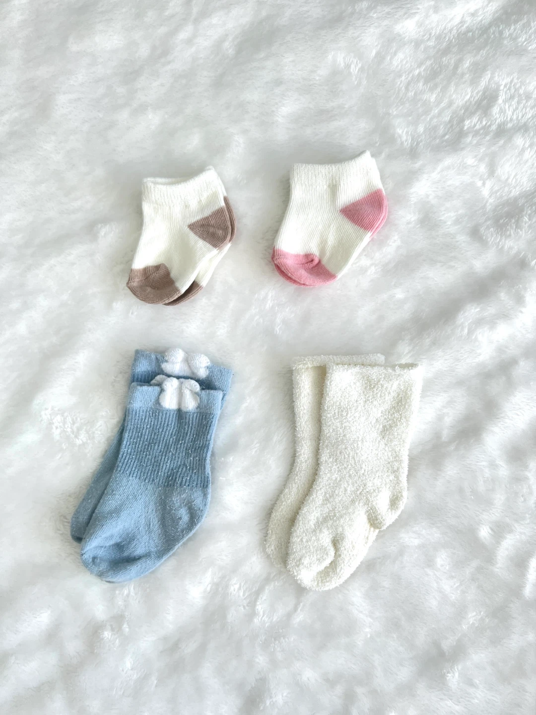 Newborn Baby Socks - 4 Pairs