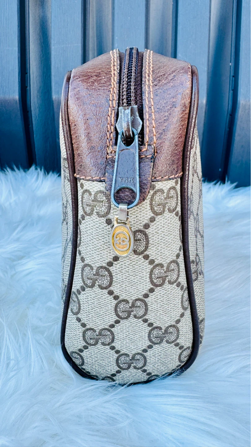 Gucci Monogram Pouch - photo 4
