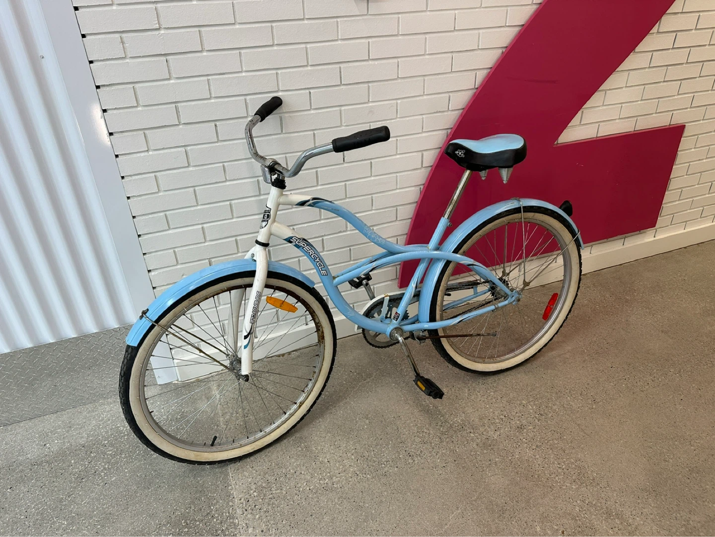 Supercycle Cruiser (70 year anniversary) - photo 2