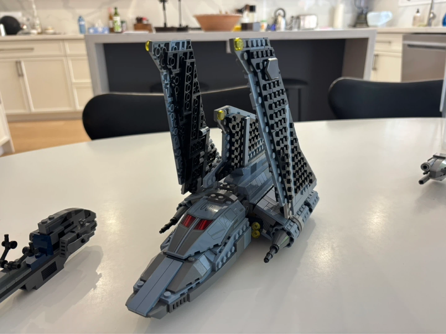 LEGO Star Wars The Bad Batch Attack Shuttle 75314 - photo 4