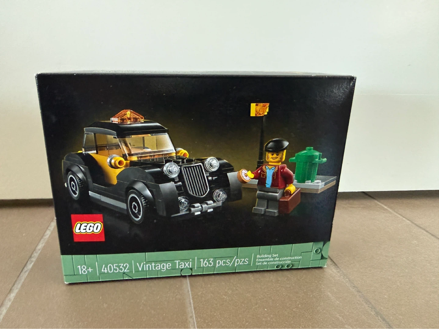 LEGO 40532 Vintage Taxi - photo 2