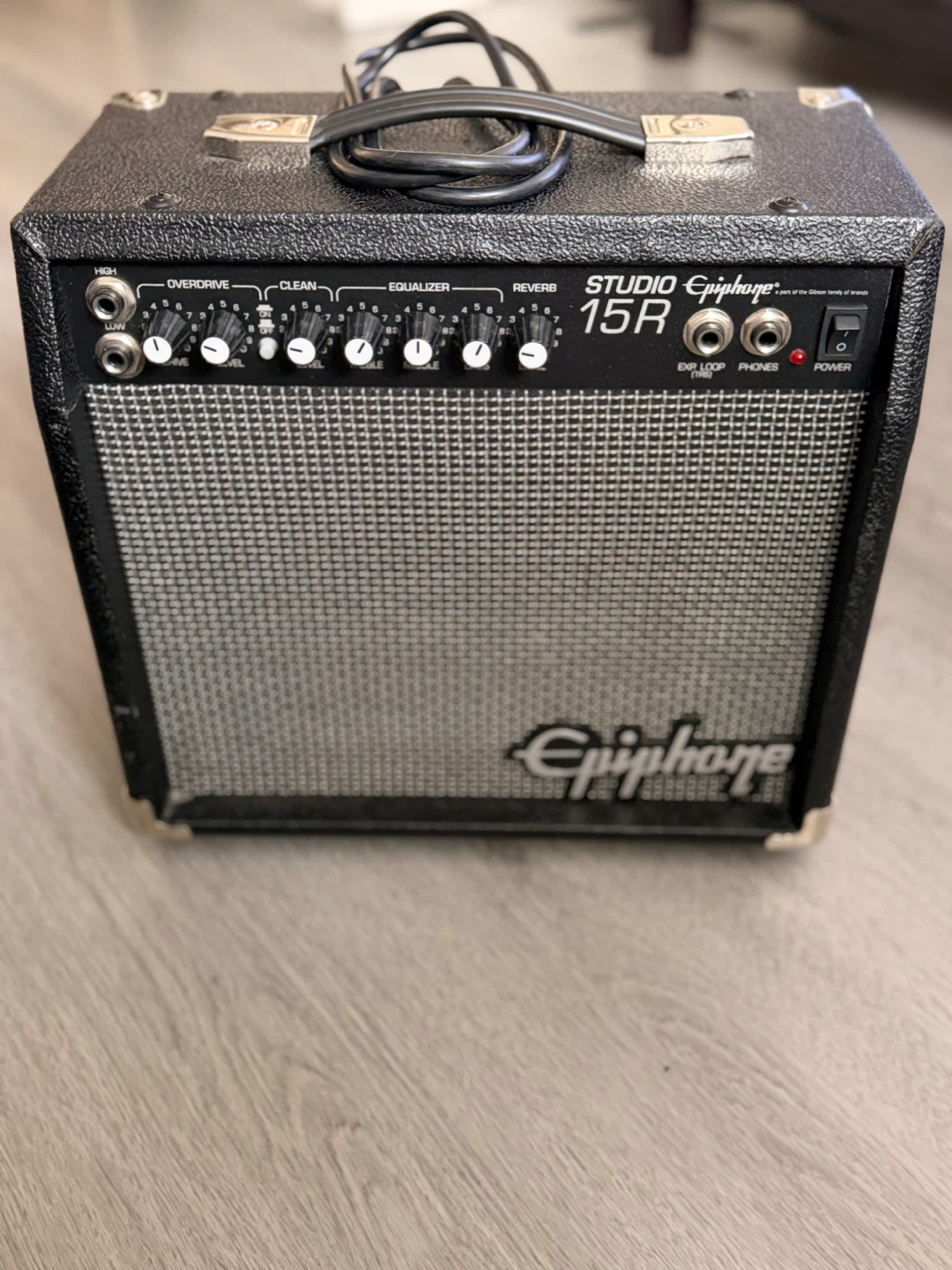 Epiphone Studio 15R Guitar Amplifier - photo 2