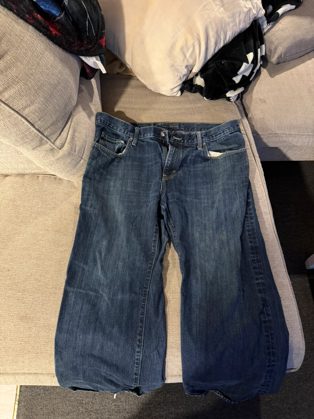 Old Navy Loose Fit Jeans 38x30