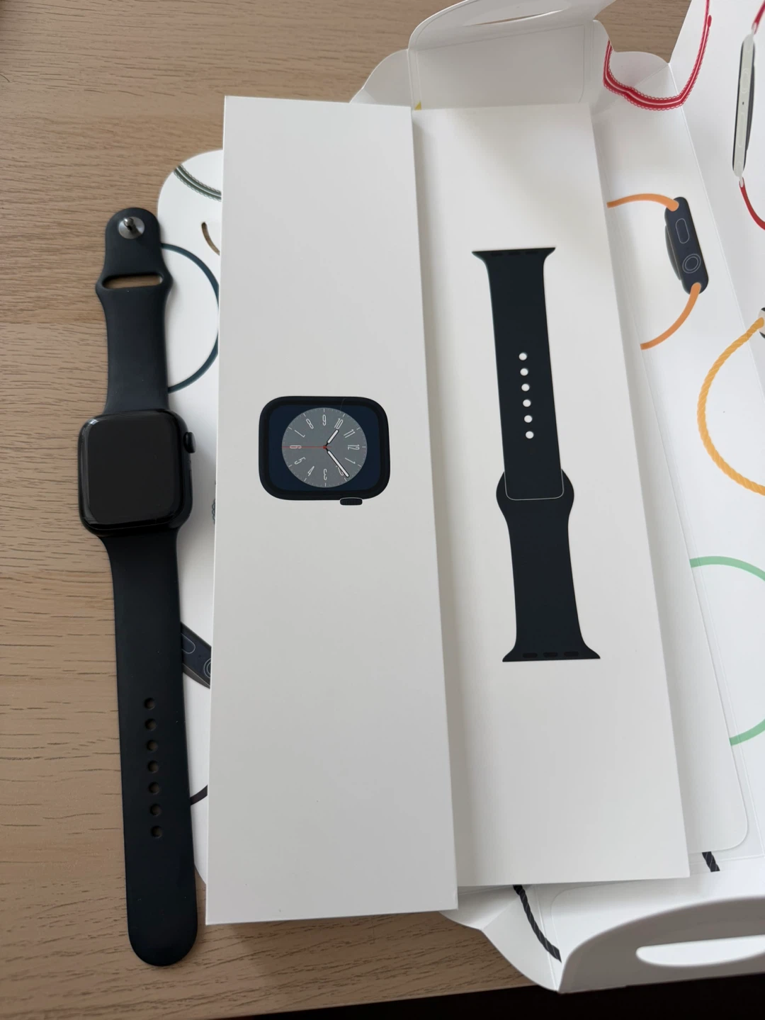 Apple Watch Series 8 (45mm, Black) – Good Condition - photo 3