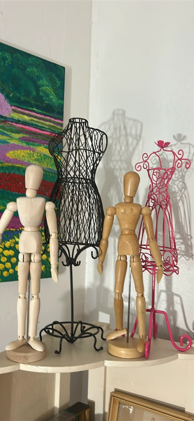 Wooden Artist Mannequin and Display Busts