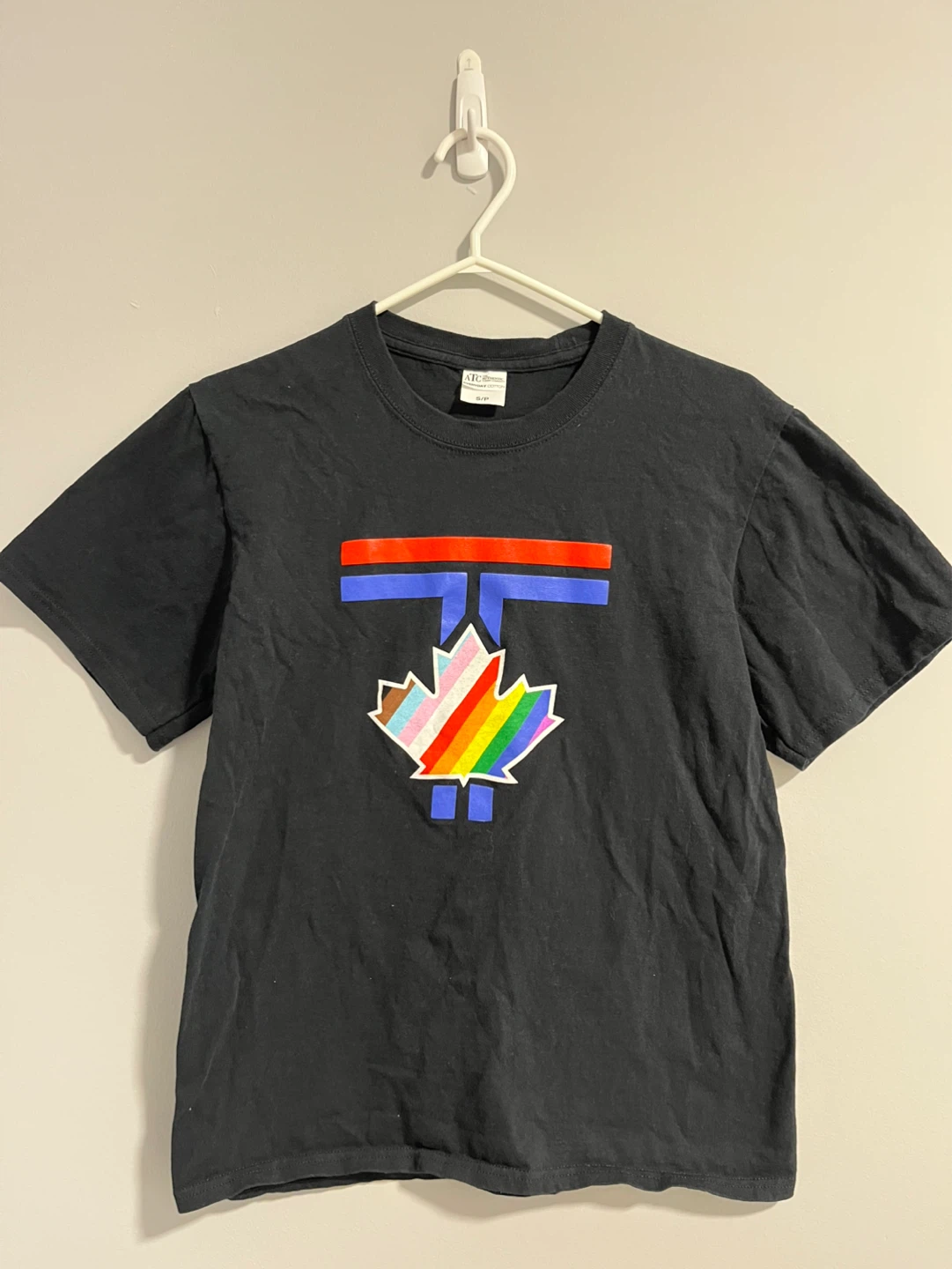 Blue Jays Pride Night City Connect T-Shirt Size Small