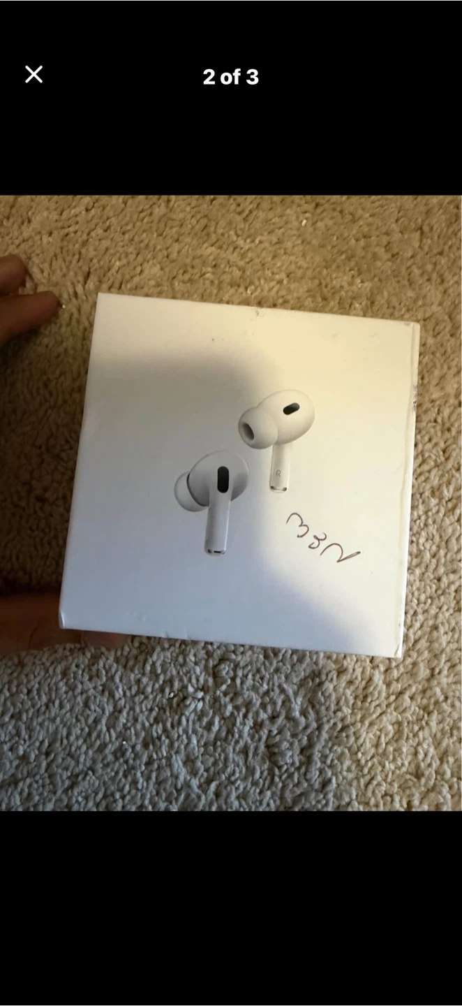 Airpods Pro 2. Right Side only with case and box