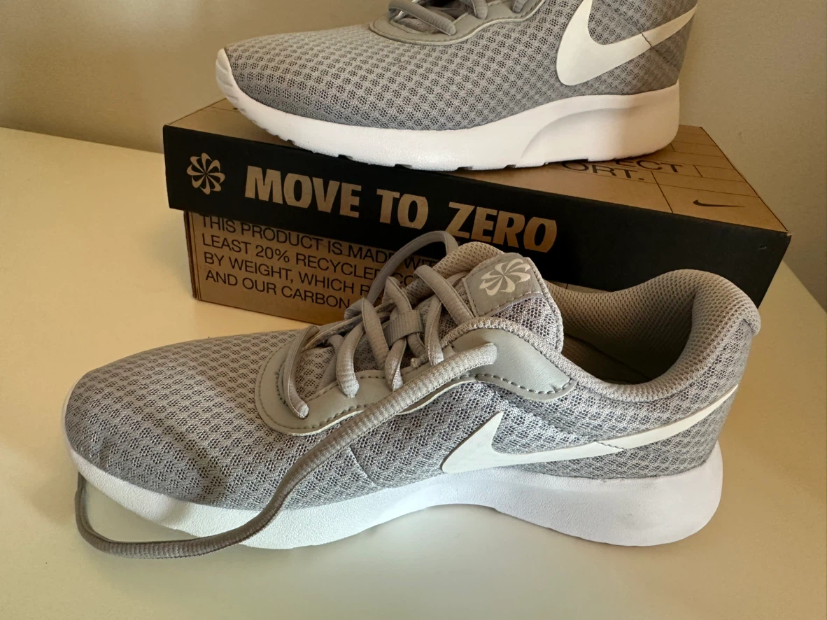 Nike Tanjun Running Shoes - Grey - photo 2