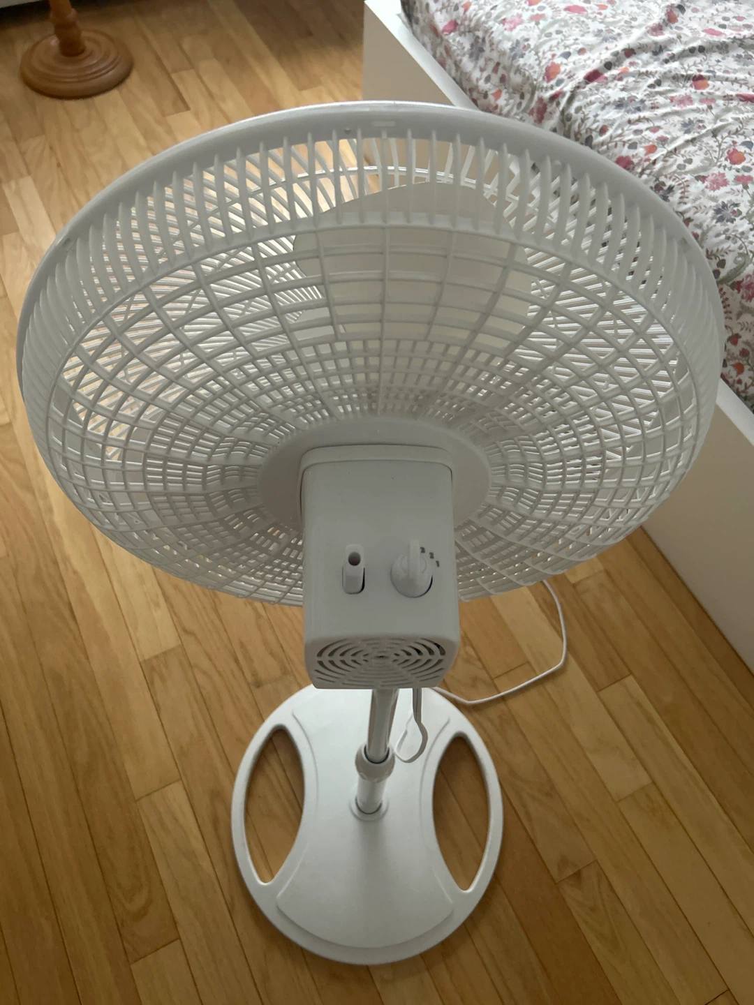 16 Inch Lasko 2520 Oscillating Stand Fan - photo 5