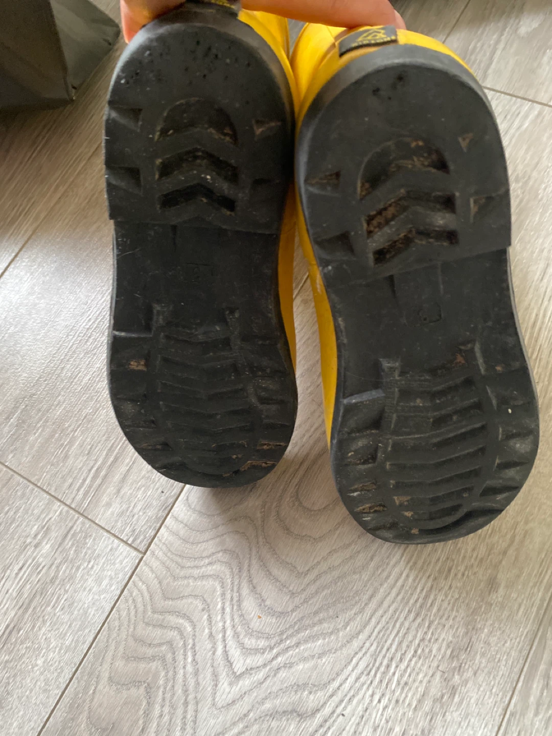 ⚽ Yellow Rubber Boots Size 3 - photo 3