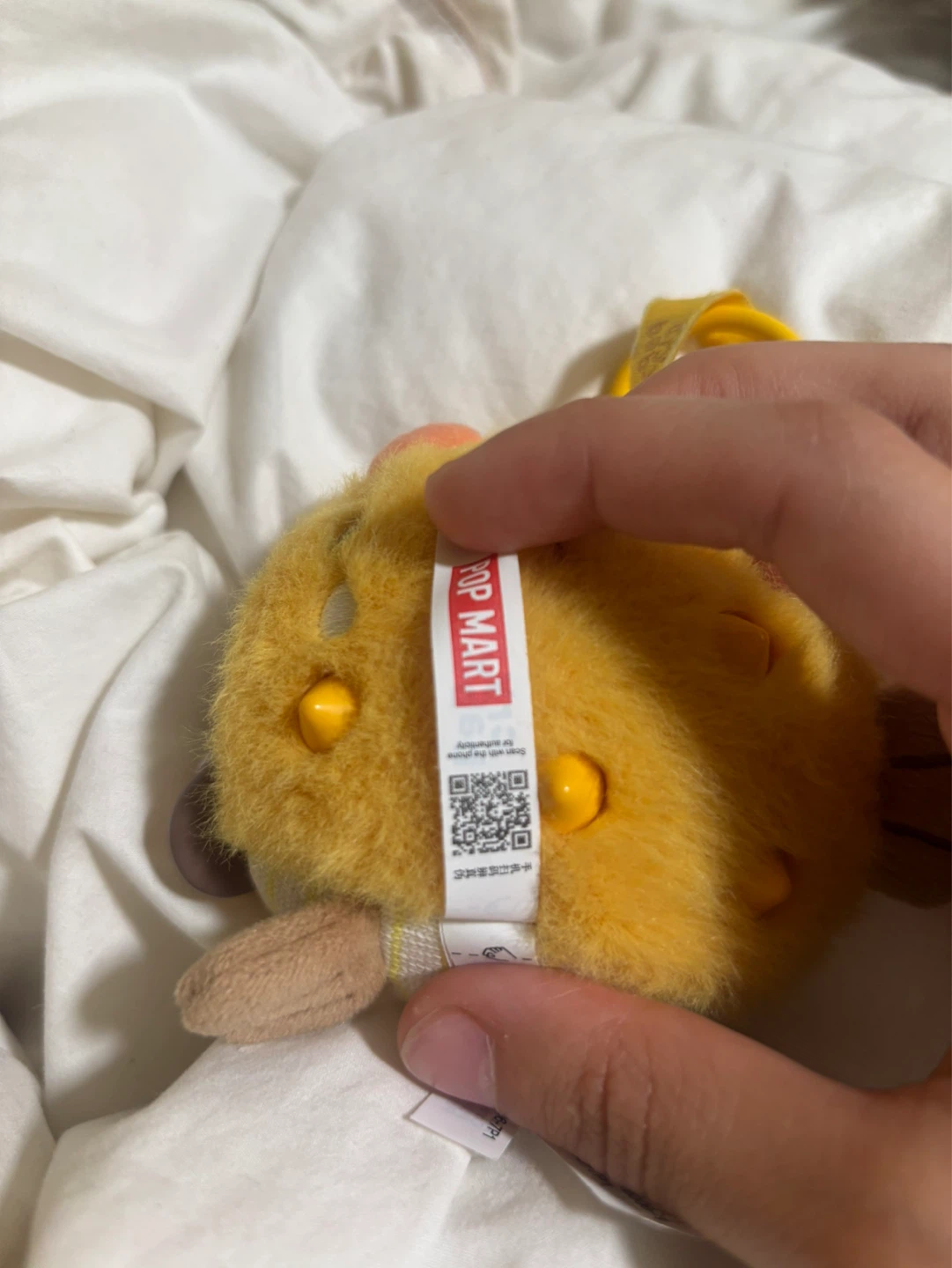 Crybaby pufferfish plush pendant - photo 3