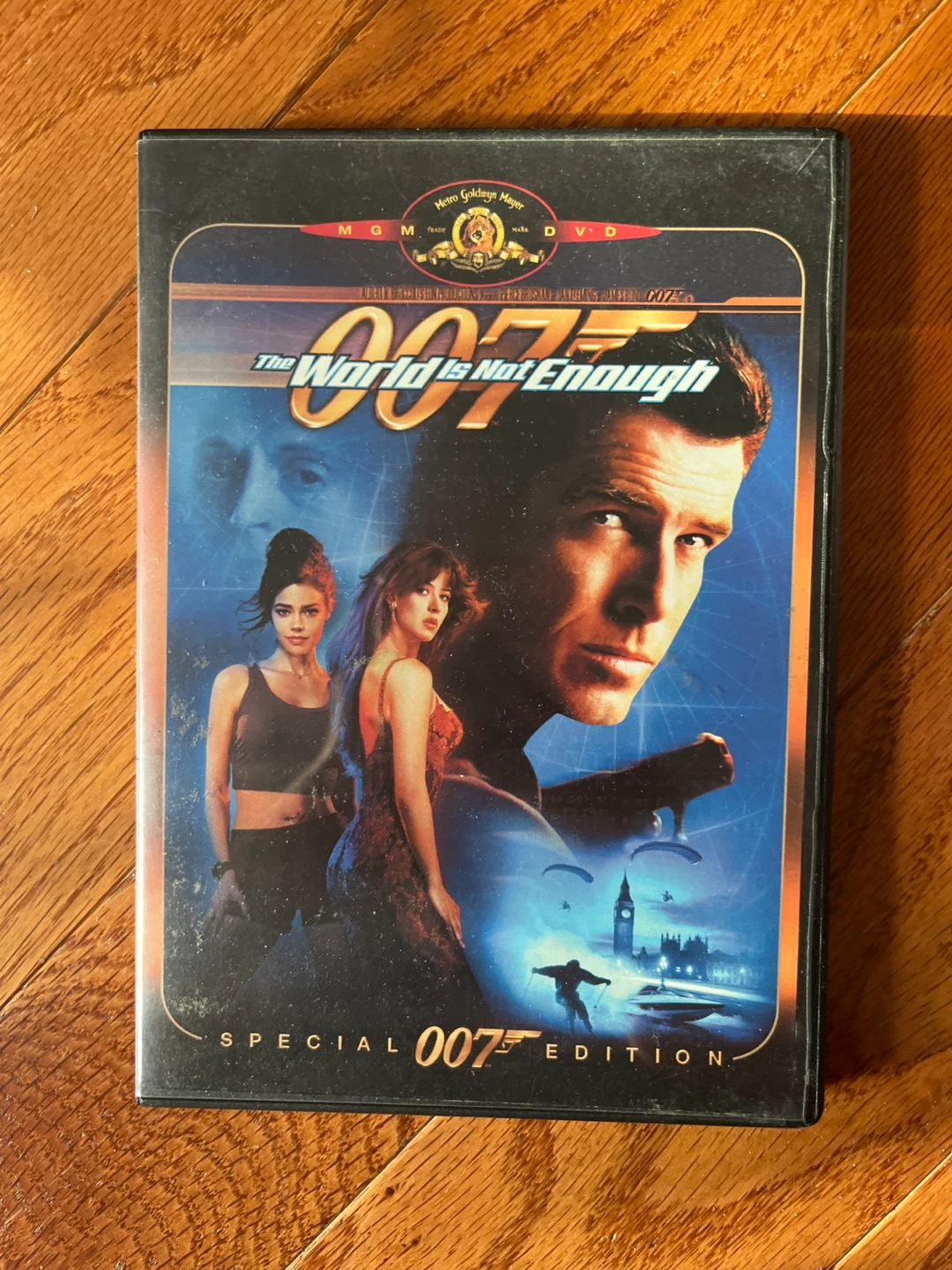⚽️007 The World Is Not Enough Special Edition DVD