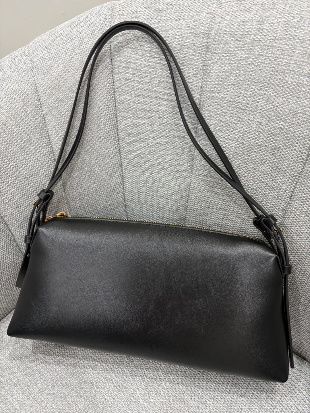 Charles & Keith Black Shoulder Bag - BRAND NEW - photo 2