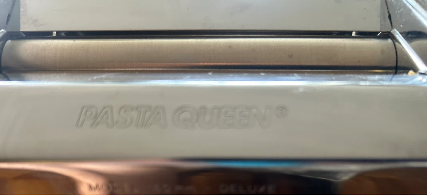 Pasta Queen Deluxe Pasta Maker - photo 3