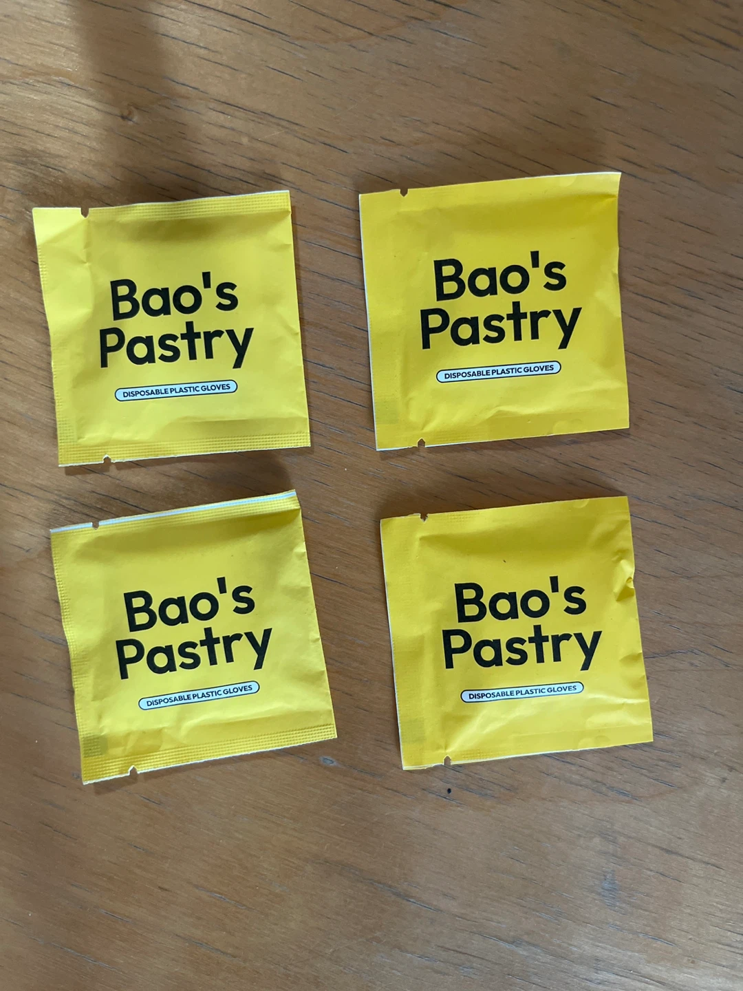⚽️Bao's Pastry Disposable Plastic Gloves (4 Pack)