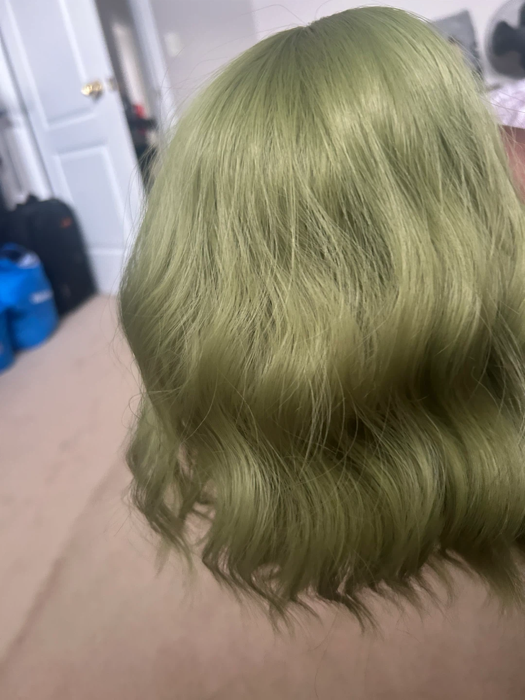 Light Green Wavy Wig - photo 2