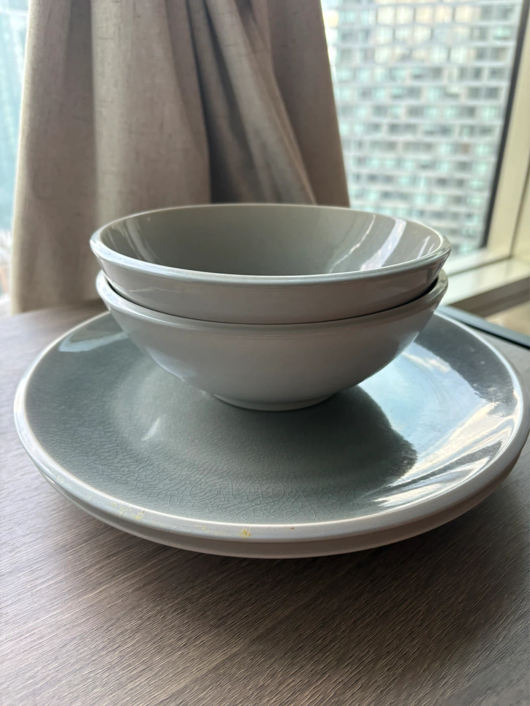 Set of 2 Ceramic Bowls and Plates