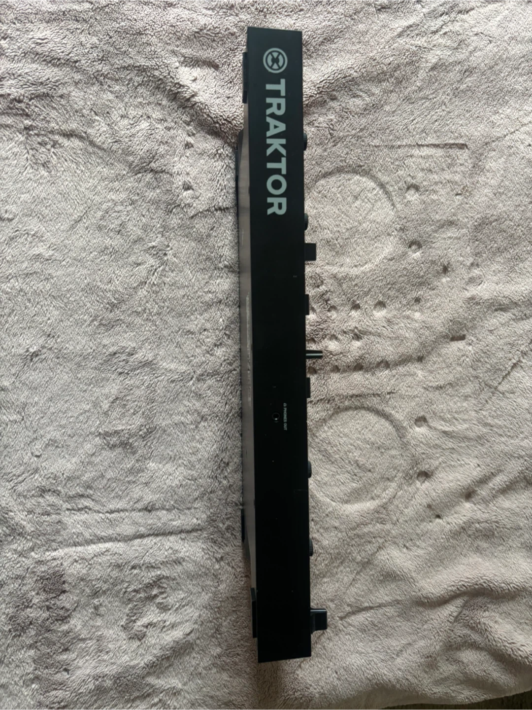 Native Instruments Traktor Kontrol S2 MK3 DJ Controller - photo 4