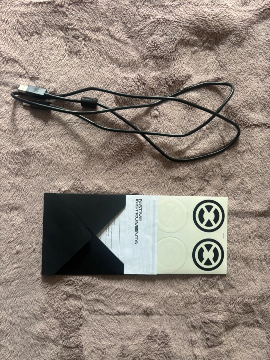 Native Instruments Traktor Kontrol S2 MK3 DJ Controller - photo 5