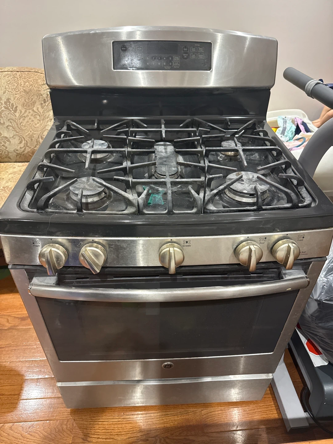 GE Gas Range - photo 2