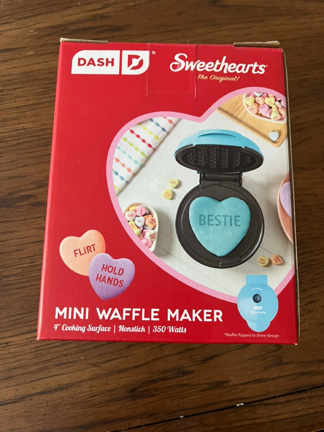 ⚽️Dash Sweethearts Mini Waffle Maker