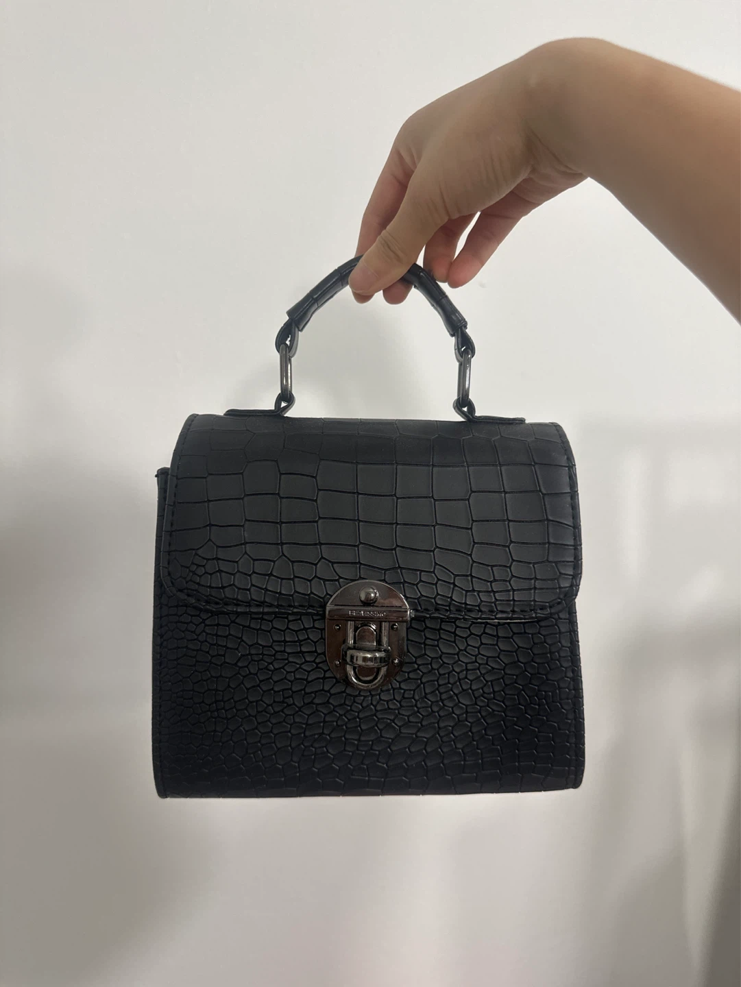 Korean disigner brand Black Crocodile Embossed Handbag