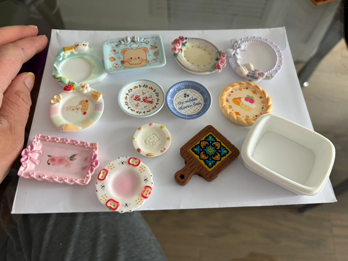 Miniature Dollhouse decorative Plates & Tray Set
