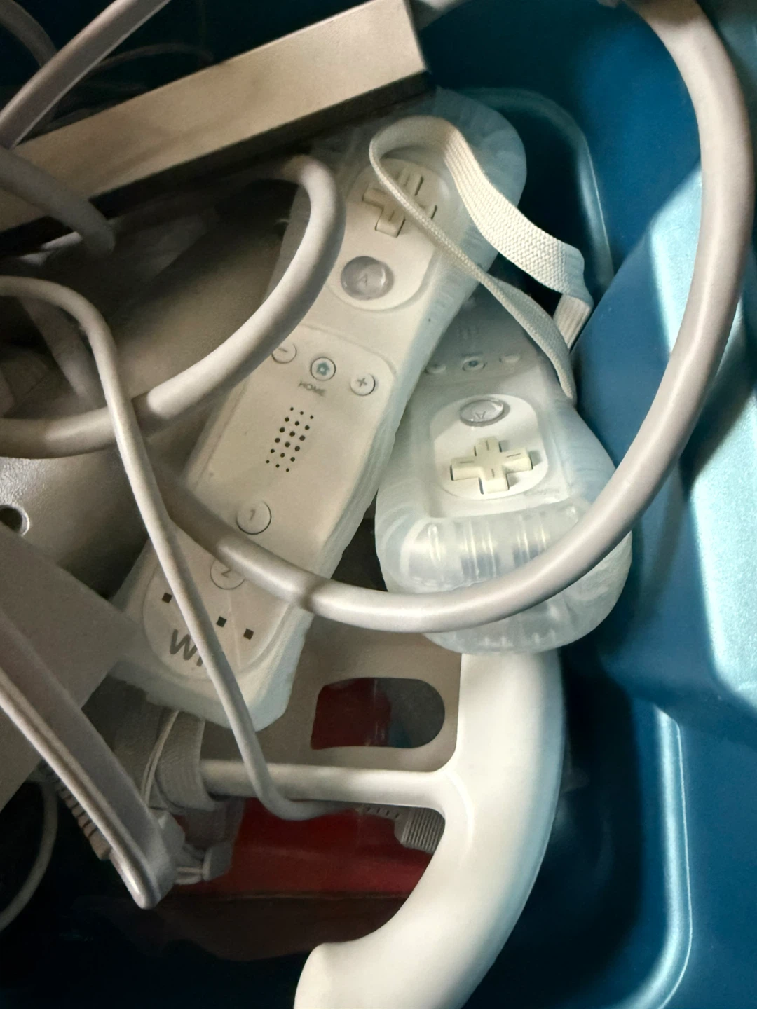 Nintendo Wii Console Bundle with Games and Accessories - photo 4