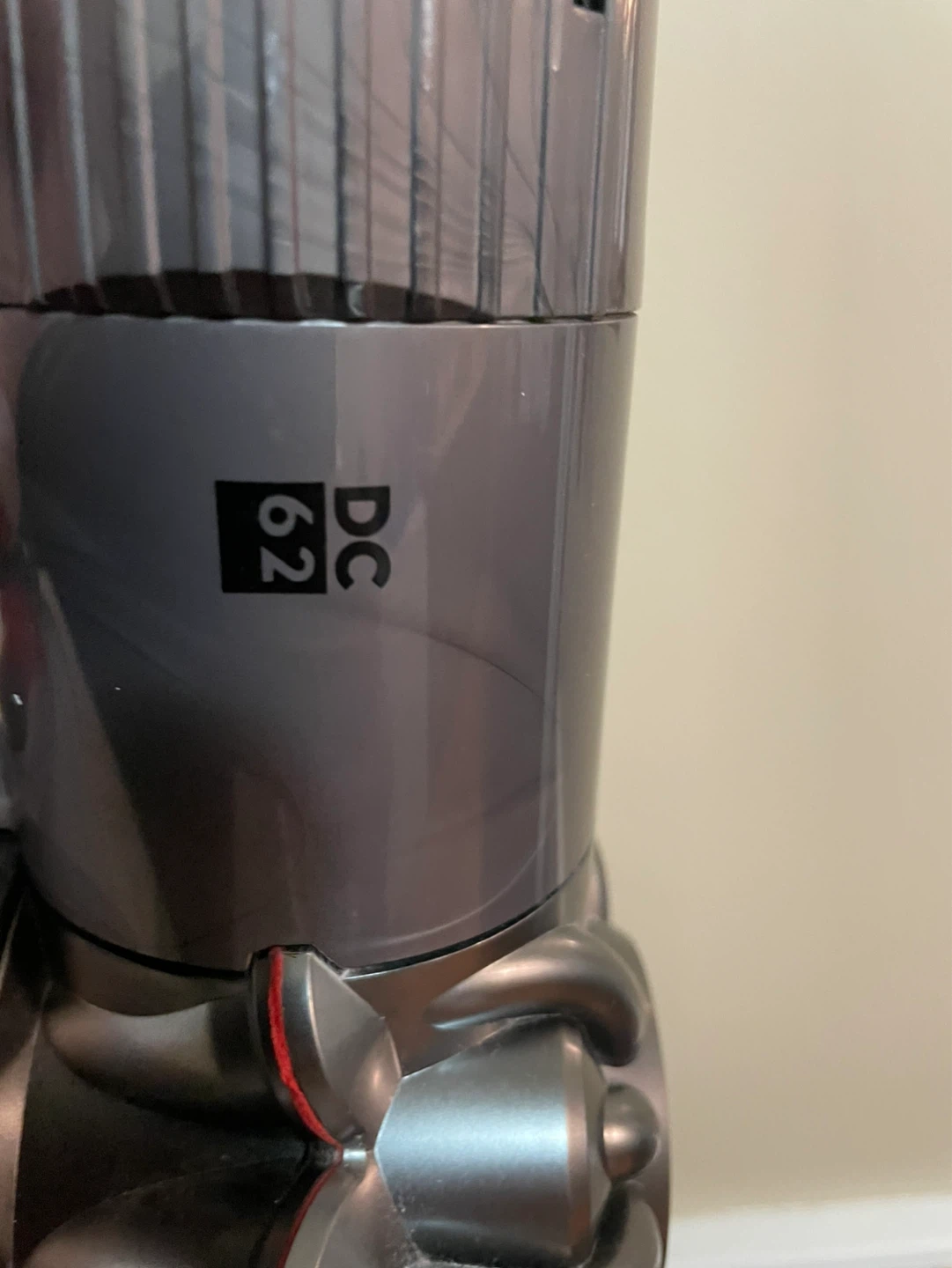 Dyson DC62 animal Cordless Vacuum Cleaner - photo 4