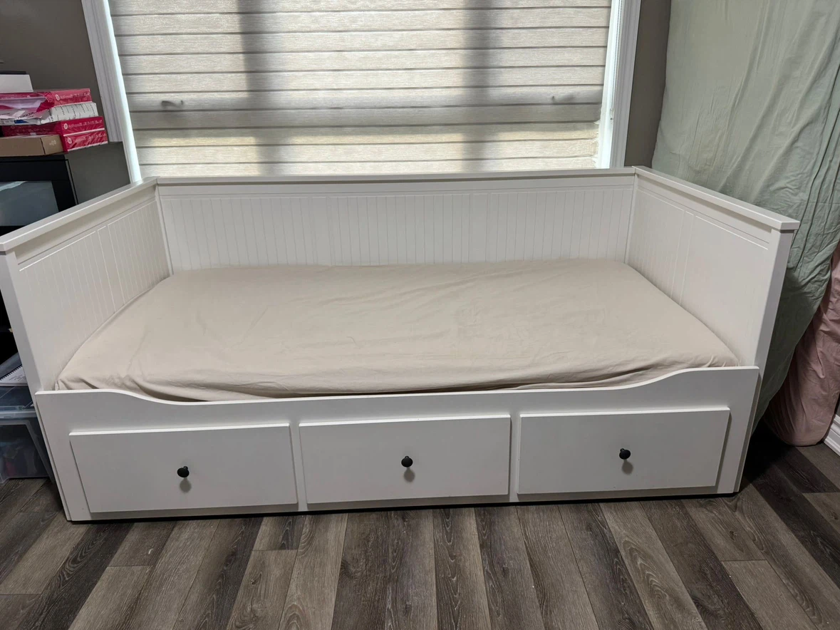 IKEA HEMNES Daybed with 3 Drawers - Twin White - photo 3