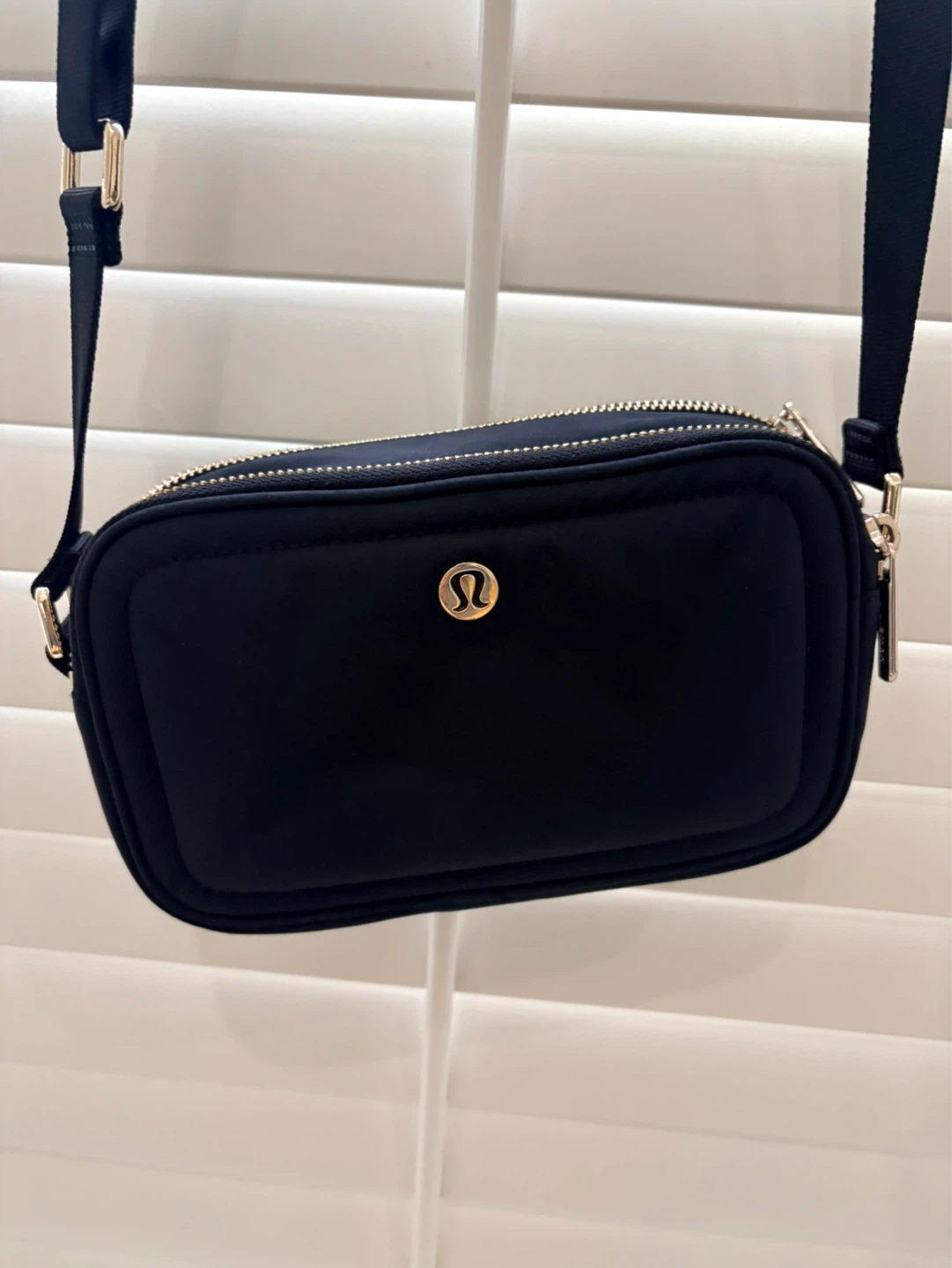 Lululemon Everywhere Crossbody Bag 2L Black