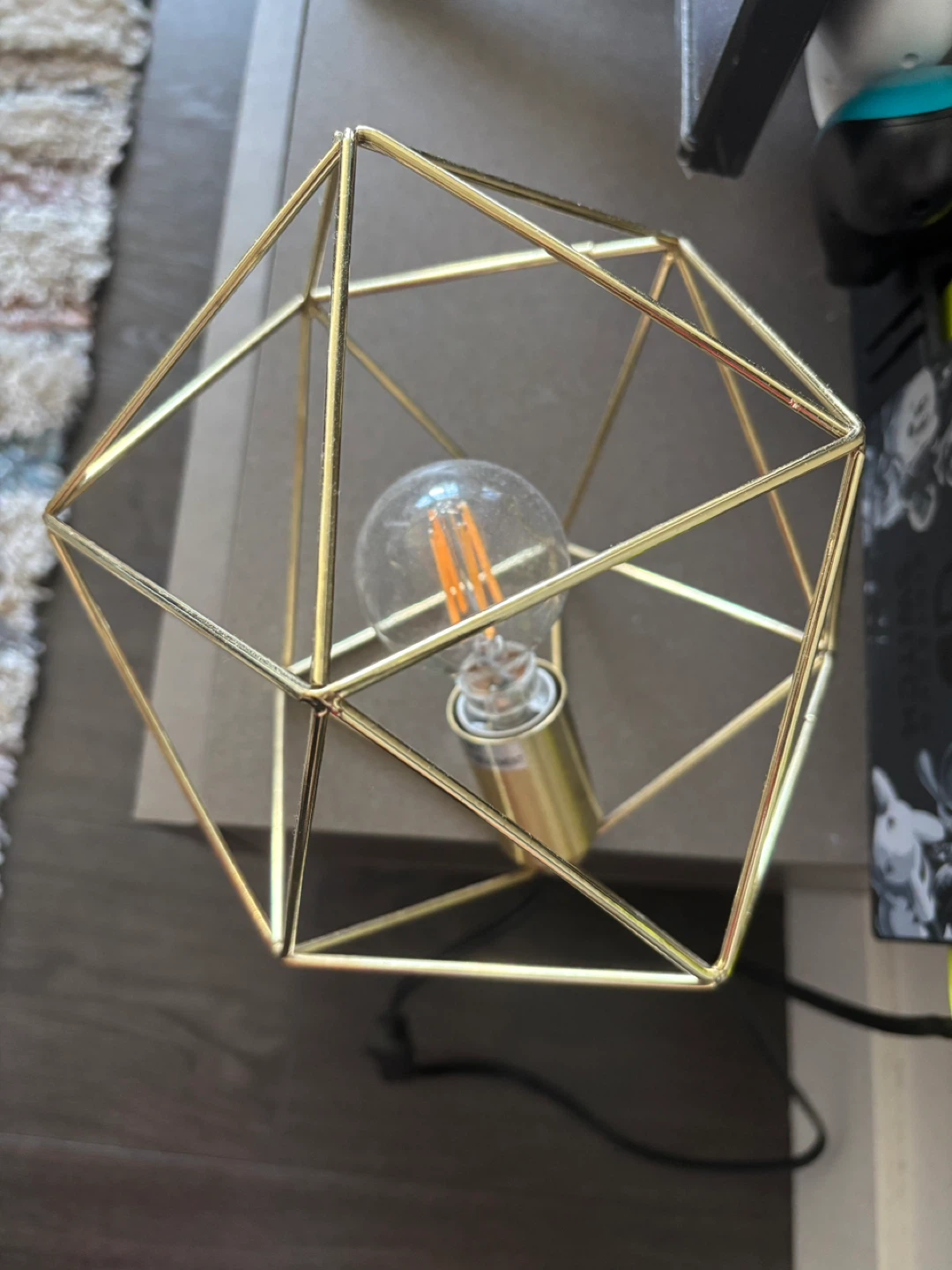 Geometric Wire Lamp