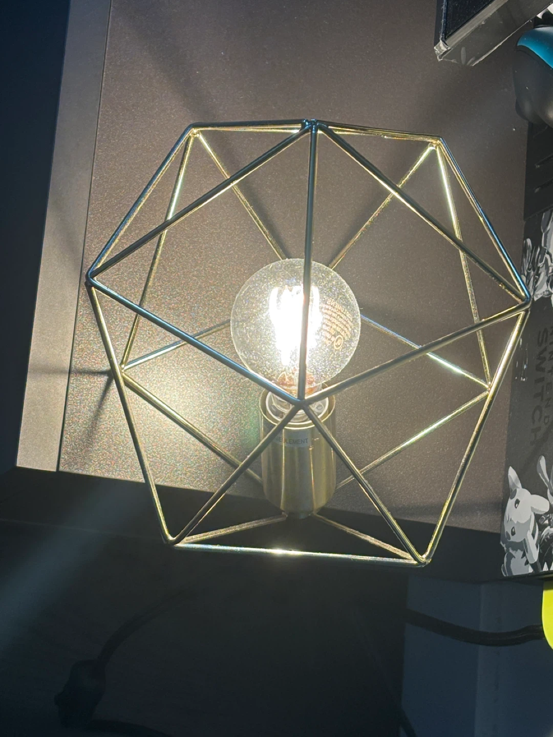 Geometric Wire Lamp - photo 3