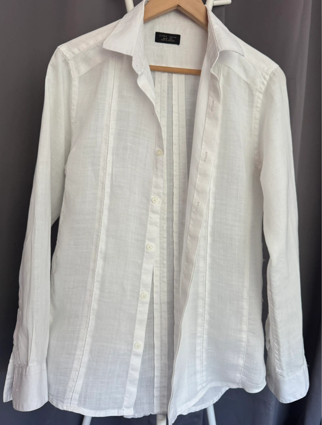 Zara Man White Linen Button-Up Shirt