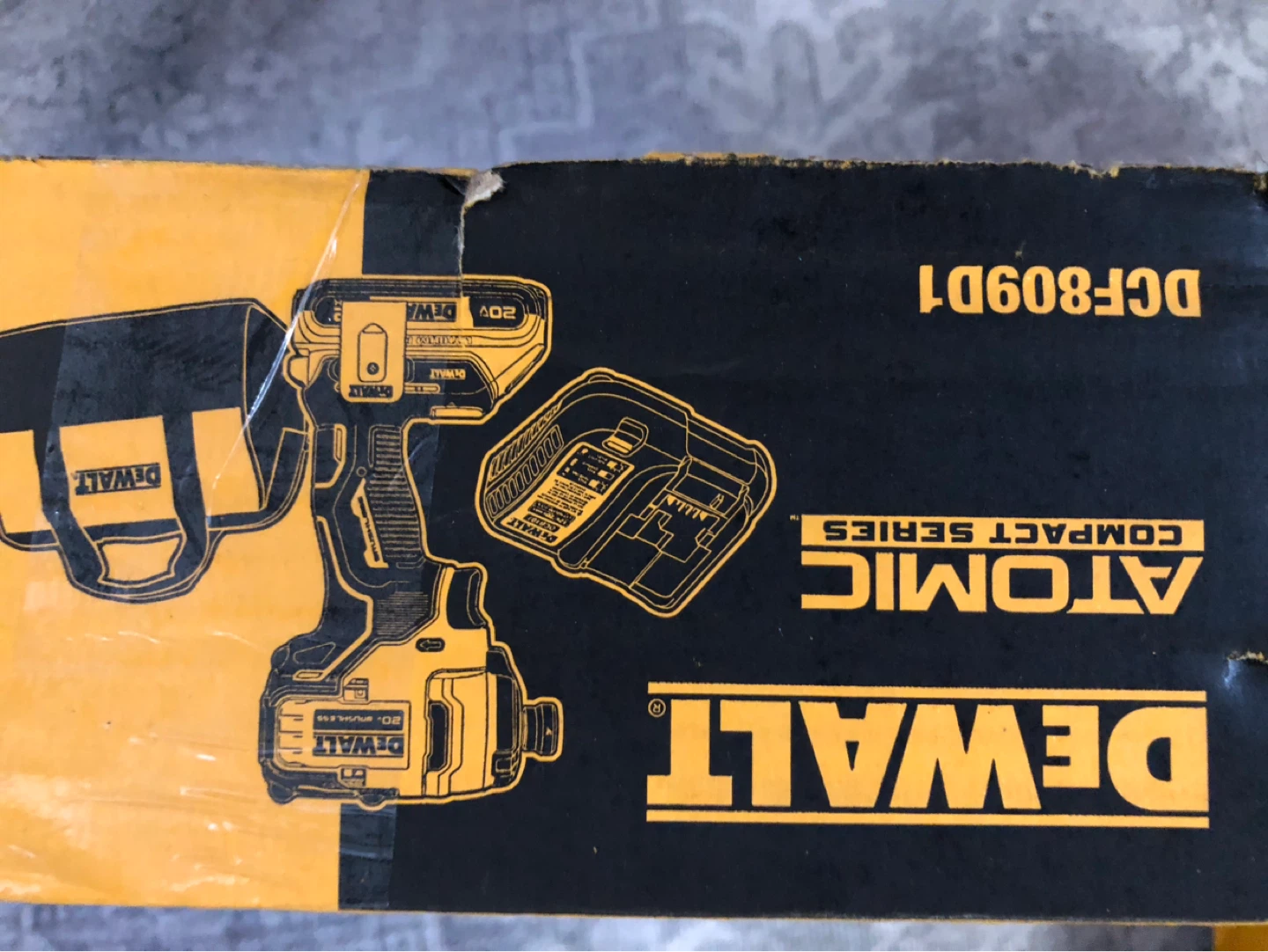 DeWalt Atomic 20V MAX Brushless Impact Driver Kit - photo 2