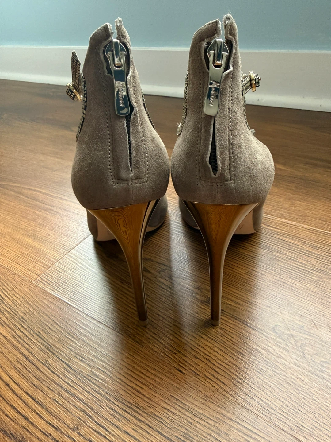 Rare Guess by Marciano Heels - photo 4