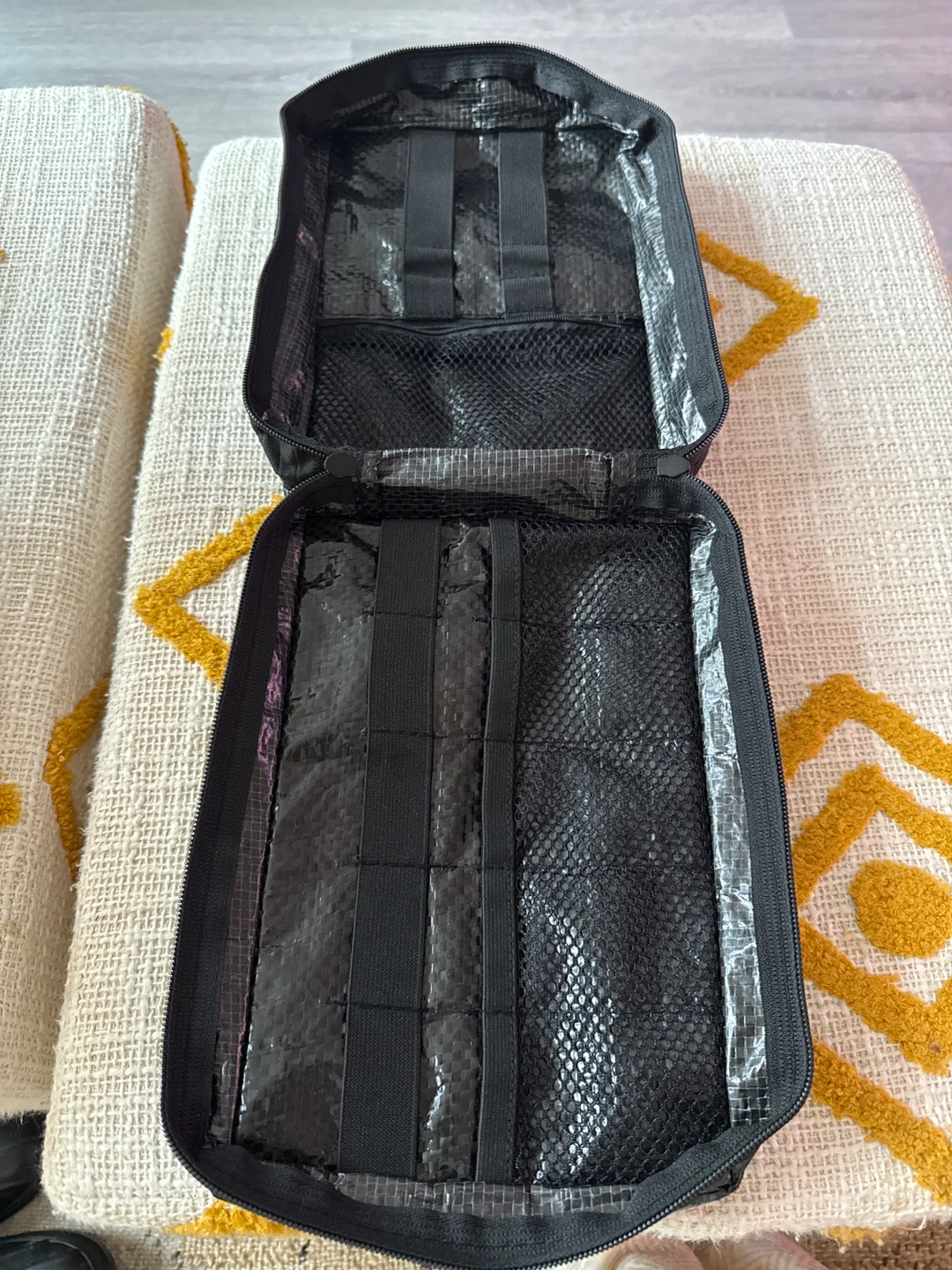 Black Zippered Organizer Pouch ⚽️
