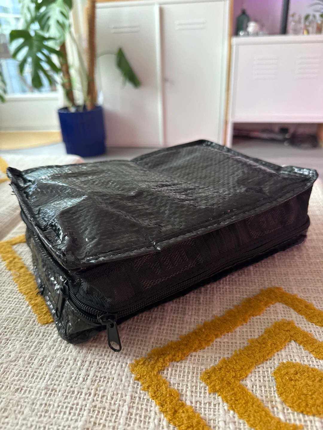 Black Zippered Organizer Pouch ⚽️ - photo 5