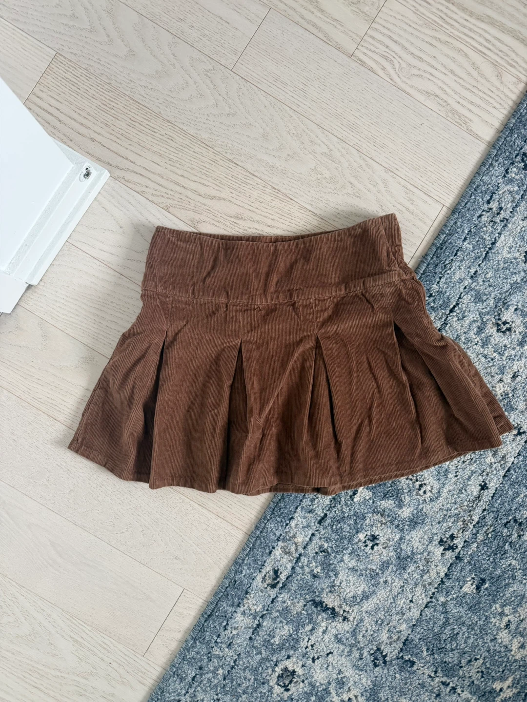 H&M Brown Corduroy Skirt - size small