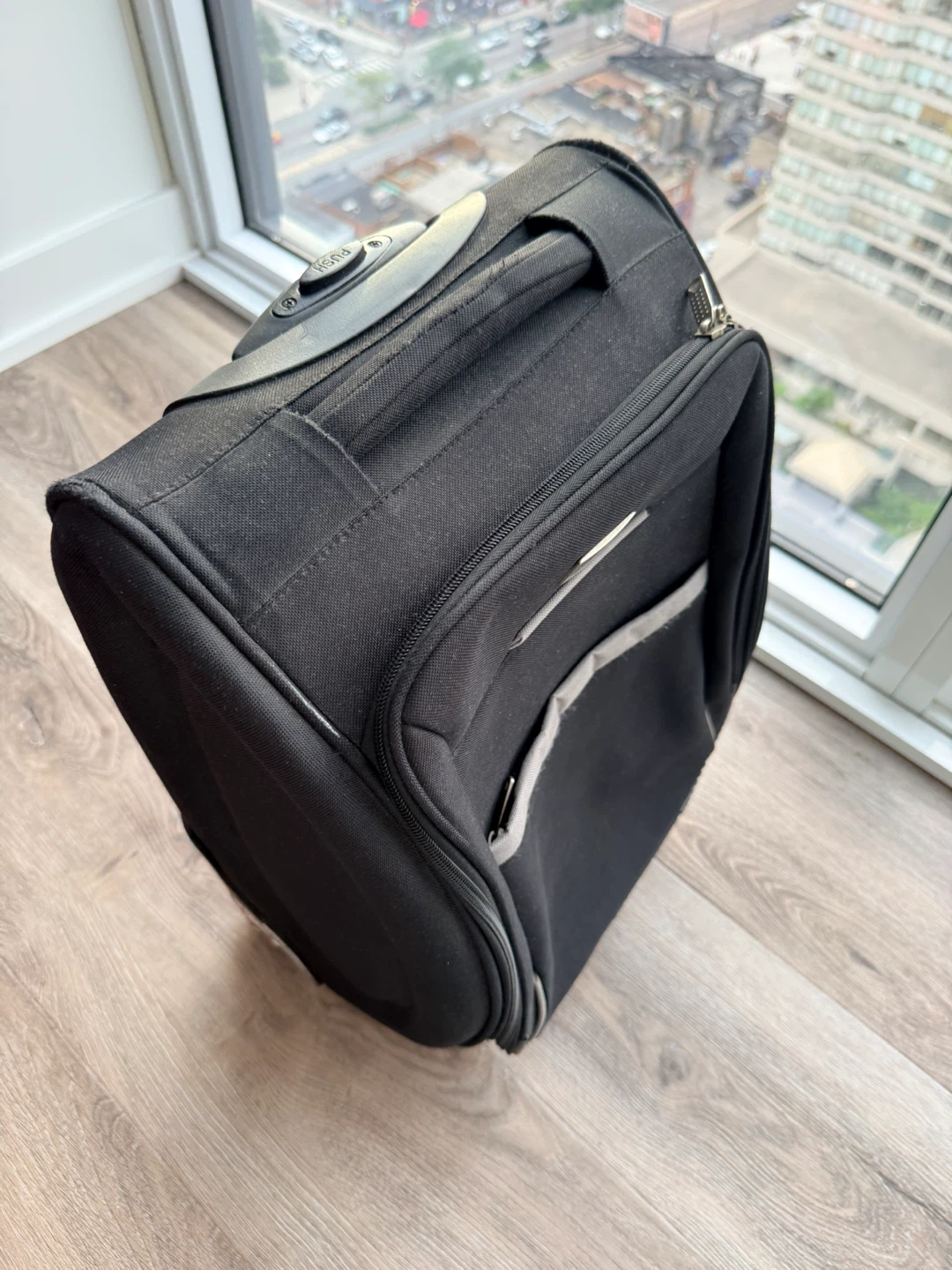 Used cabin bag