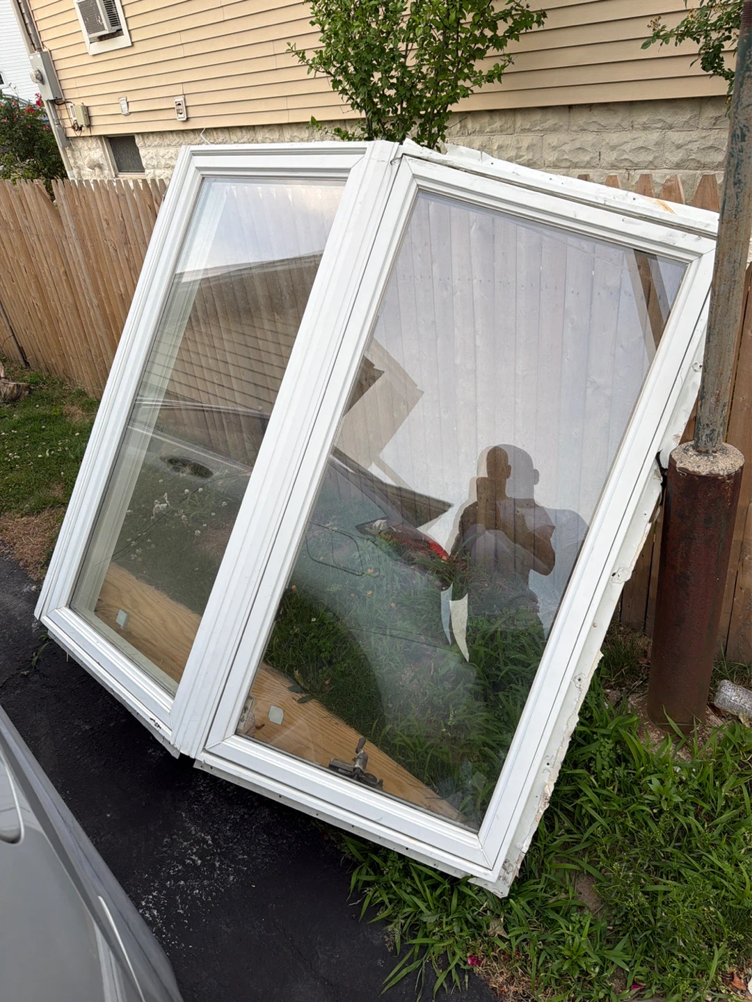 White Vinyl Window Frame - photo 2